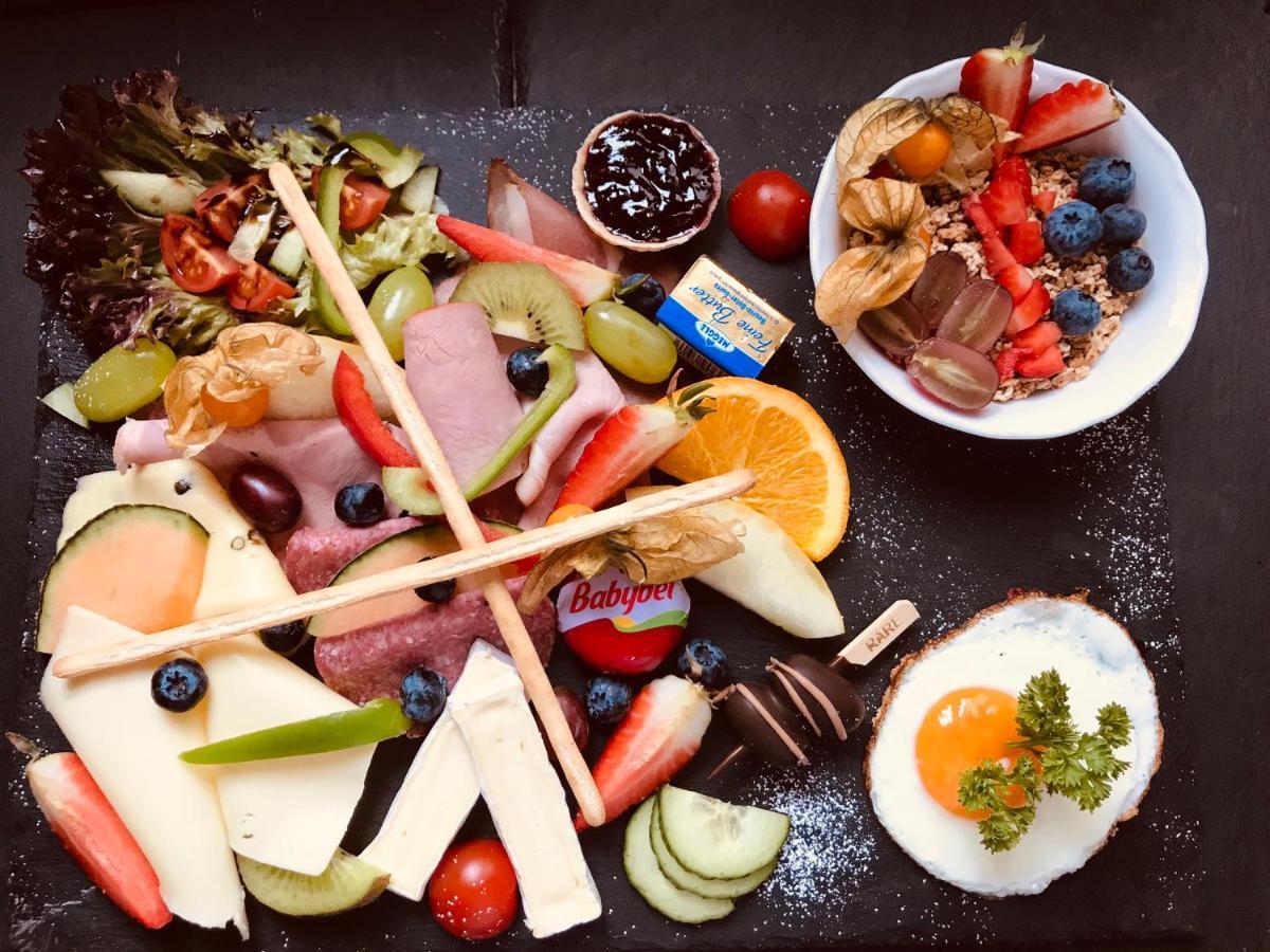 Cafe Am Donautor Hotel Kelheim Luaran gambar
