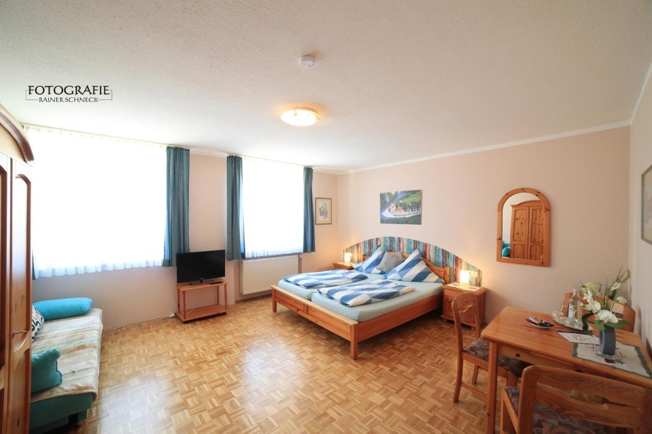Cafe Am Donautor Hotel Kelheim Luaran gambar